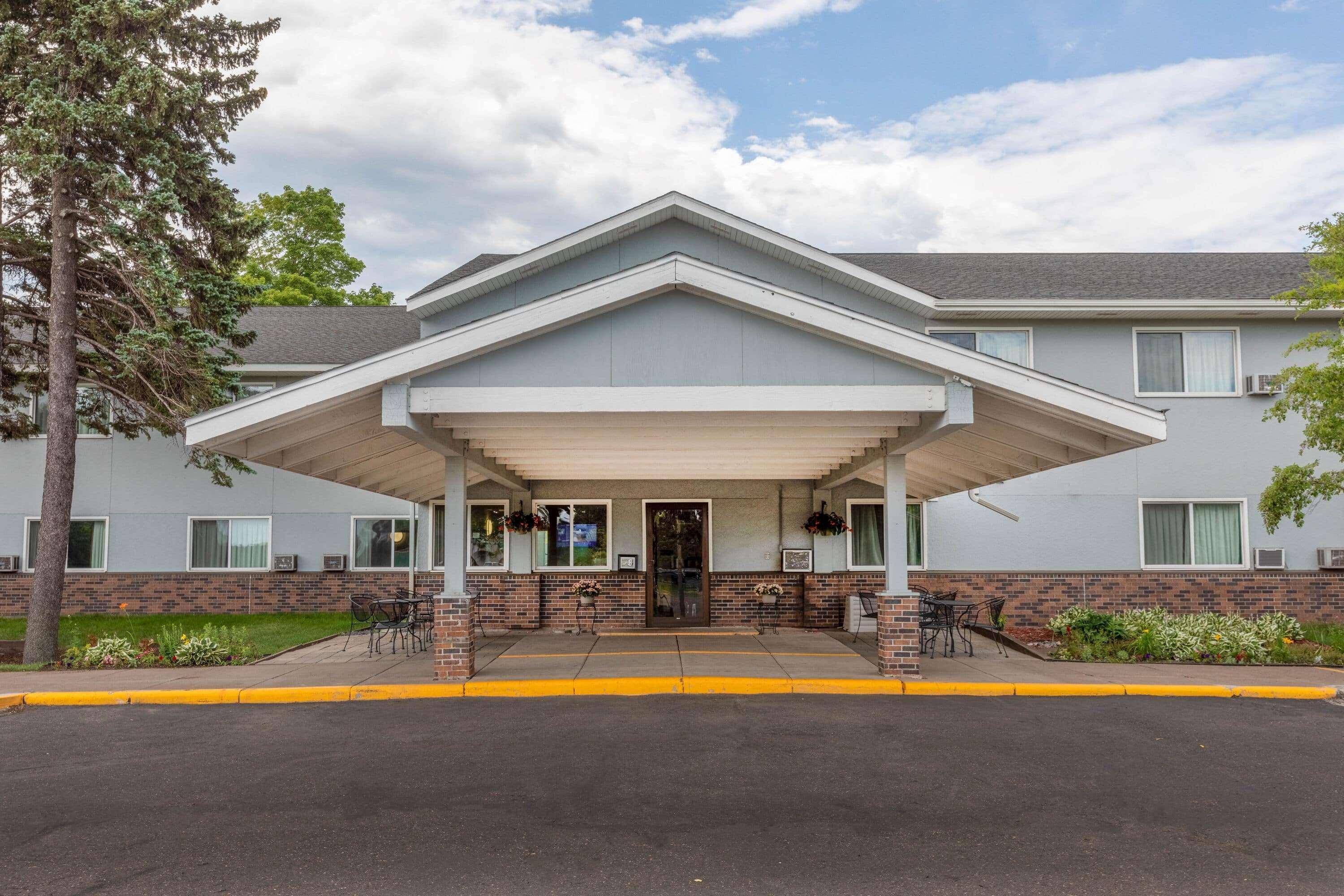 Hotel Super 8 By Wyndham Duluth Exterior foto